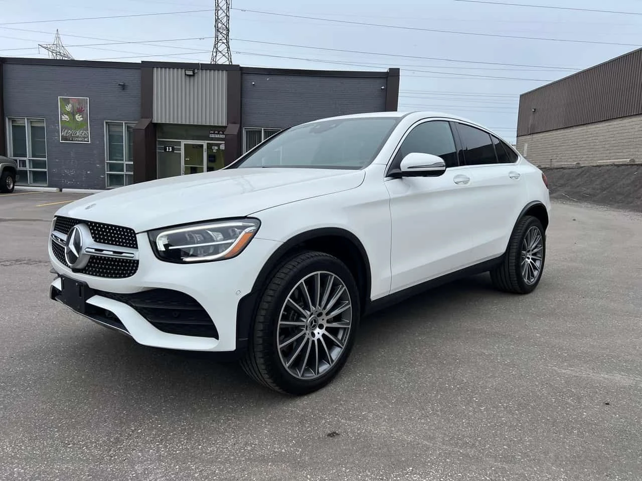 Mercedes-Benz GLC 300 COUPE /ШИБИДАХ/360 КАМЕРИ/ДВА КЛЮЧА