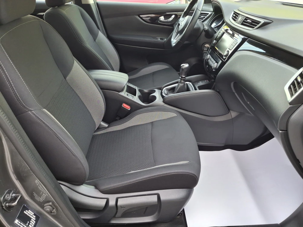 Nissan Qashqai 1.3 Petrol DIG-Turbo, снимка 14 - Автомобили и джипове - 54423149