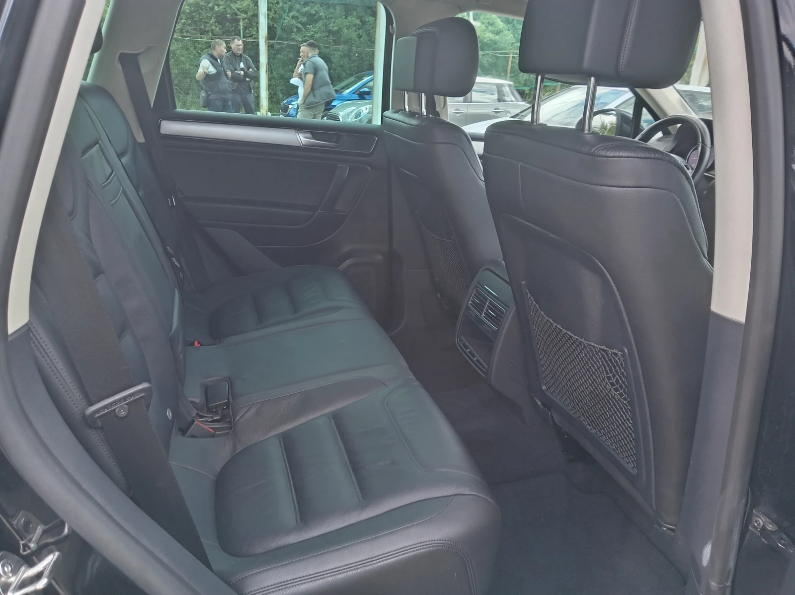 VW Touareg 3.0TDI 4motion, снимка 9 - Автомобили и джипове - 54765816