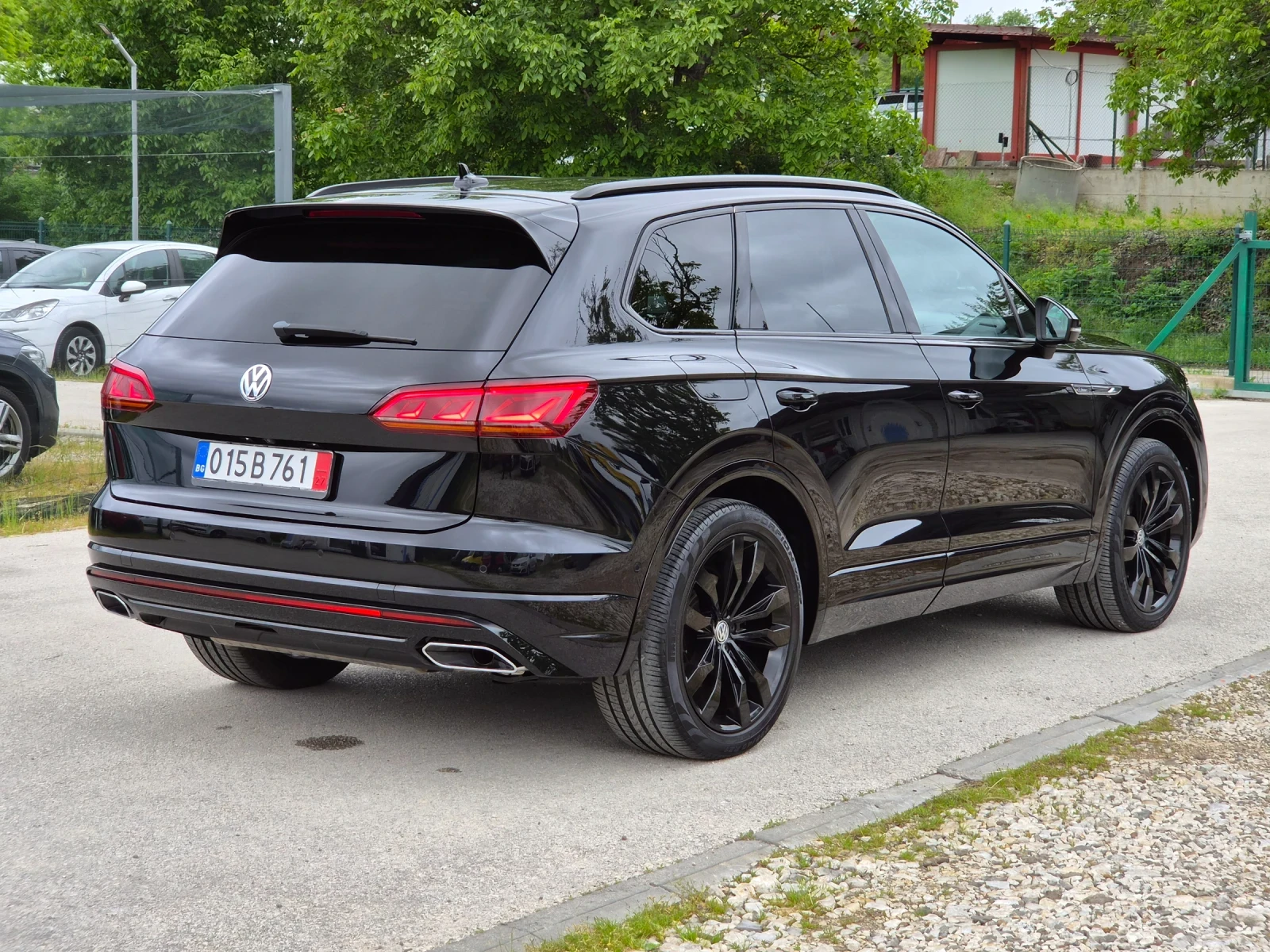 VW Touareg R-LINE Black/Soft close/Digital/EasyOpen/IQ Matrix, снимка 5 - Автомобили и джипове - 54801704