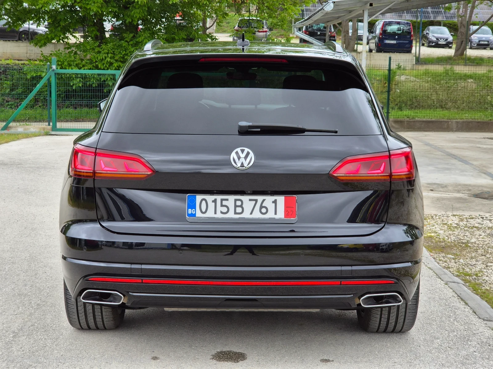 VW Touareg R-LINE Black/Soft close/Digital/EasyOpen/IQ Matrix, снимка 6 - Автомобили и джипове - 54801704