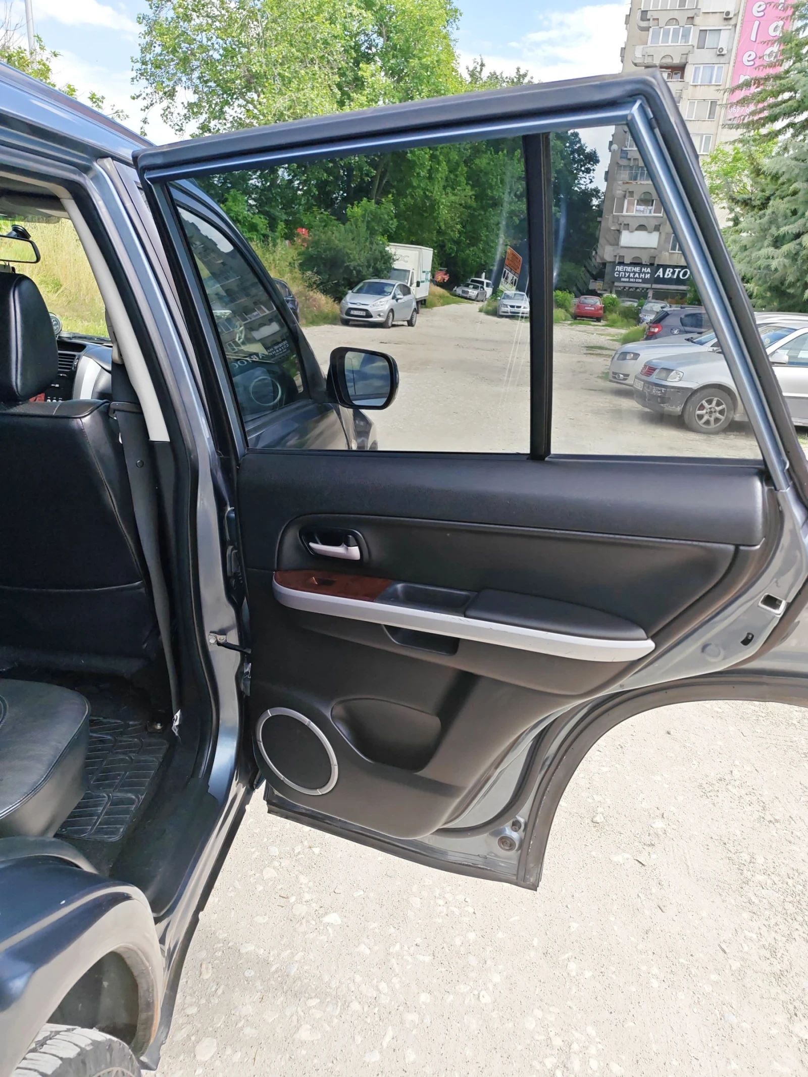 Suzuki Grand vitara 4x4, снимка 8 - Автомобили и джипове - 55399667