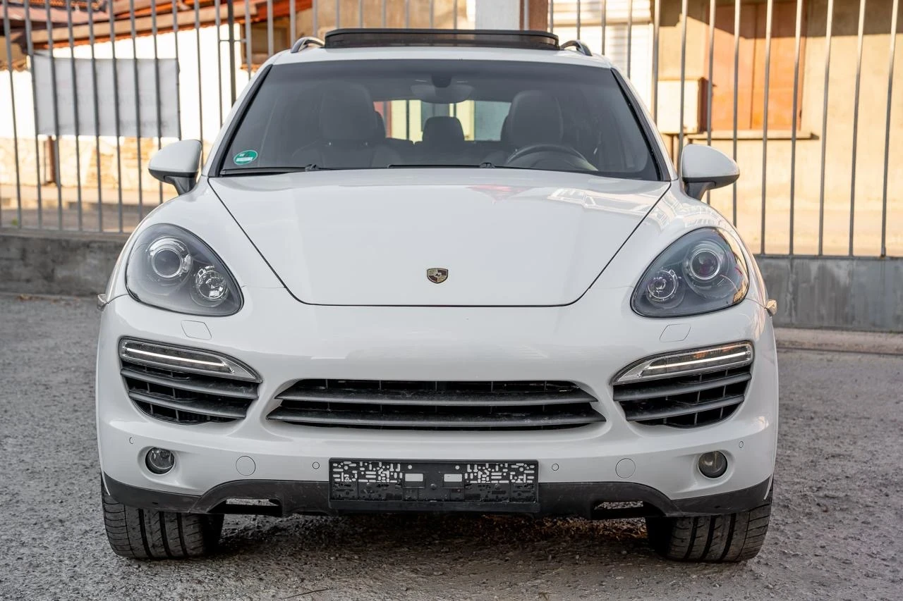 Porsche Cayenne 3.0TDI-245к.с-PANO-GTS-SPORT-ACTIVE SOUND-FULL-TOP, снимка 2 - Автомобили и джипове - 55686991