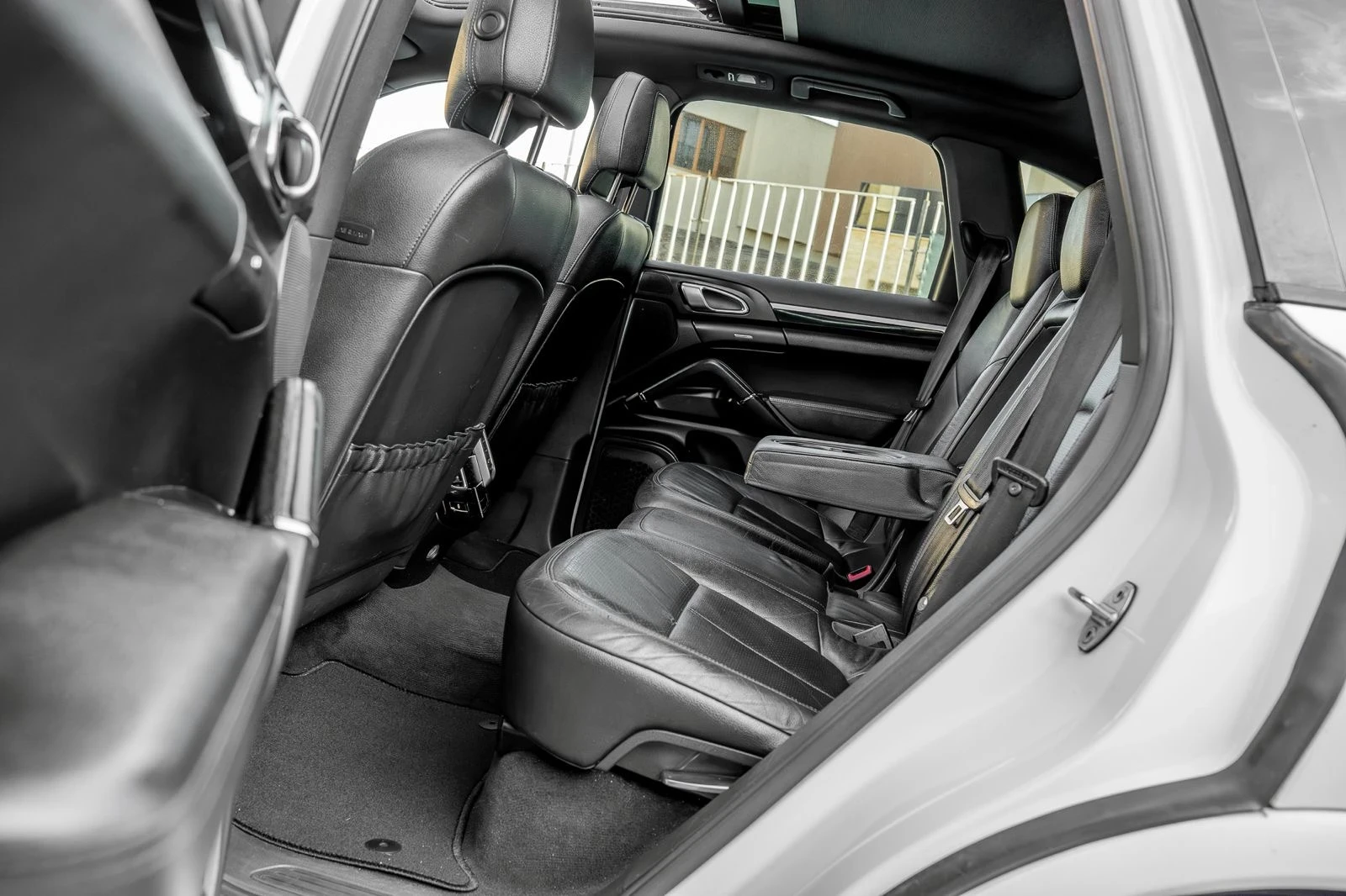 Porsche Cayenne 3.0TDI-245к.с-PANO-GTS-SPORT-ACTIVE SOUND-FULL-TOP, снимка 15 - Автомобили и джипове - 55686991