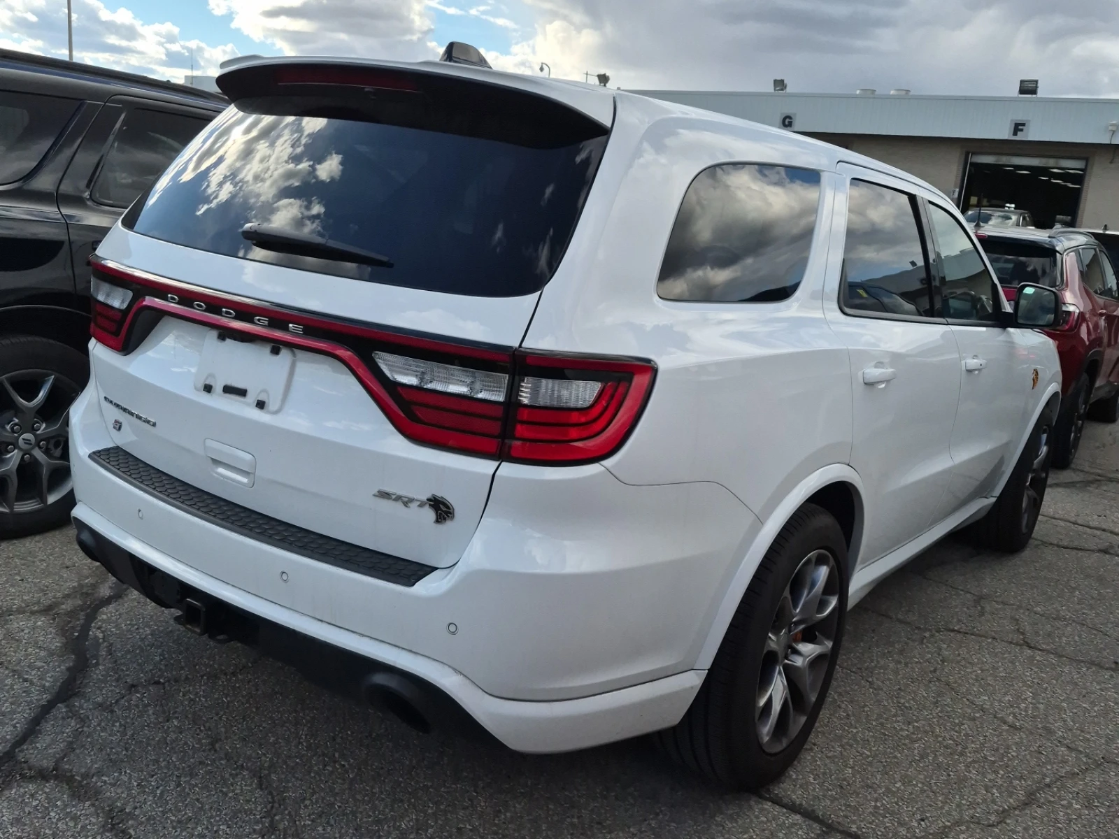 Dodge Durango Awd Srt Hellcat Jailbreak, снимка 2 - Автомобили и джипове - 56535575