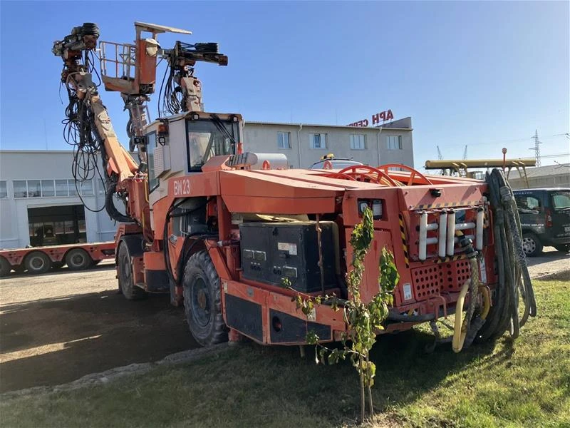 Други специализирани машини Друга Тунелна сонда Sandvik DT821-SC, снимка 3 - Индустриална техника - 46822915