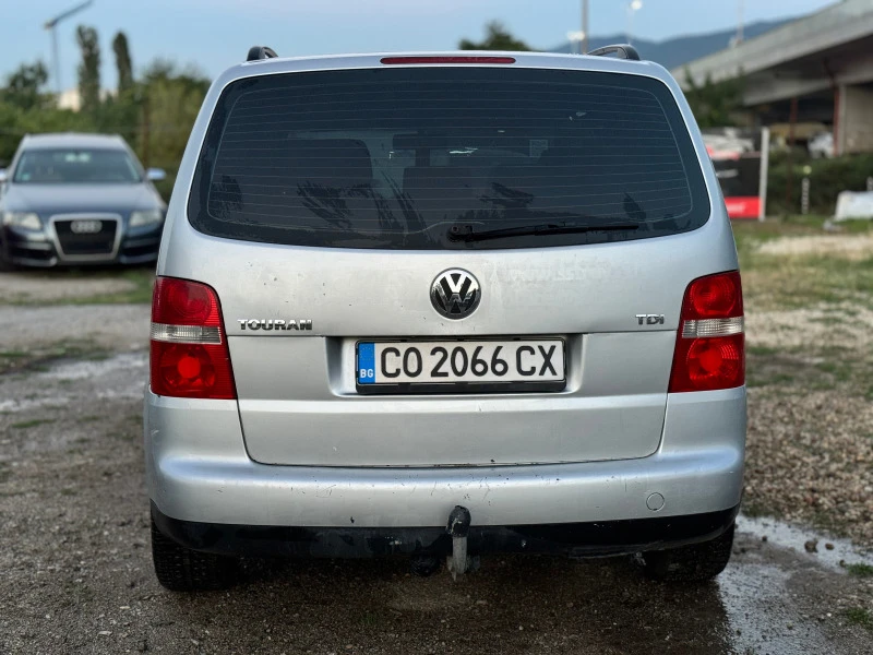 VW Touran 1.9TDI, снимка 5 - Автомобили и джипове - 46491670