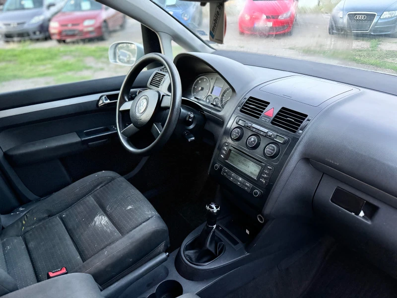 VW Touran 1.9TDI, снимка 7 - Автомобили и джипове - 46491670