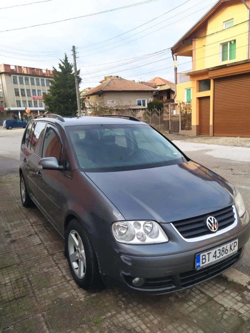 VW Touran, снимка 2 - Автомобили и джипове - 48299978