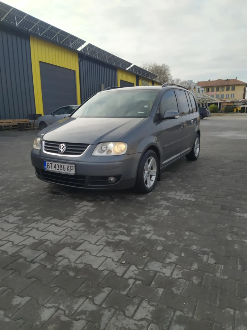 VW Touran, снимка 3 - Автомобили и джипове - 48299978