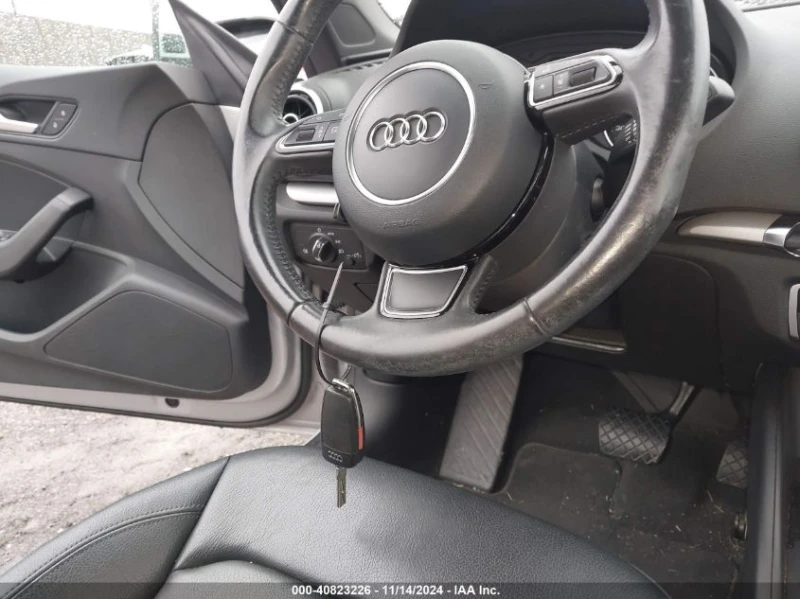 Audi A3 2.0L I-4 DI, DOHC, VVT, TURBO, 220HP All Wheel Dri, снимка 3 - Автомобили и джипове - 48669239