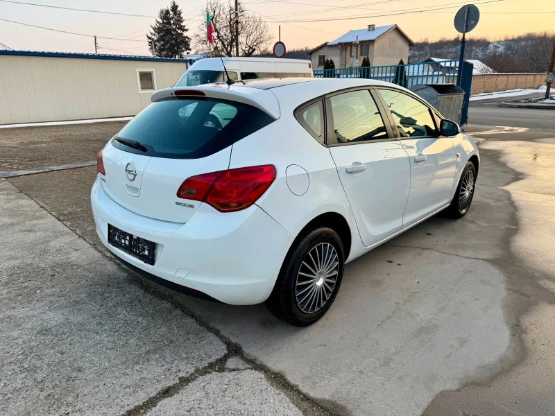 Opel Astra 1.4i, снимка 3 - Автомобили и джипове - 49203816