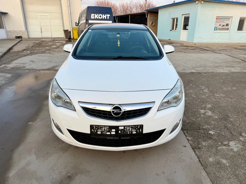 Opel Astra 1.4i, снимка 8 - Автомобили и джипове - 49203816