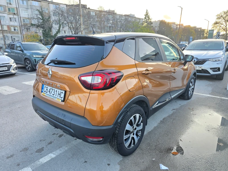 Renault Captur 1.5 dCi, снимка 5 - Автомобили и джипове - 52472828
