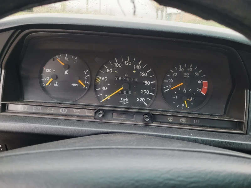 Mercedes-Benz 190 Цяла за части, снимка 11 - Автомобили и джипове - 52890769