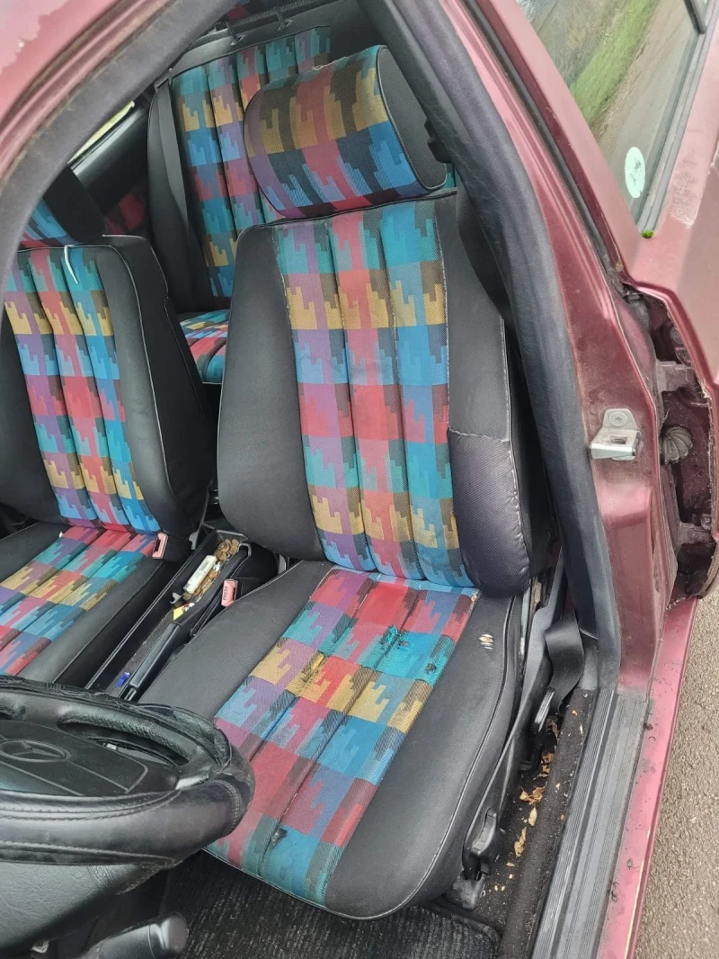 Mercedes-Benz 190 Цяла за части, снимка 7 - Автомобили и джипове - 52890769