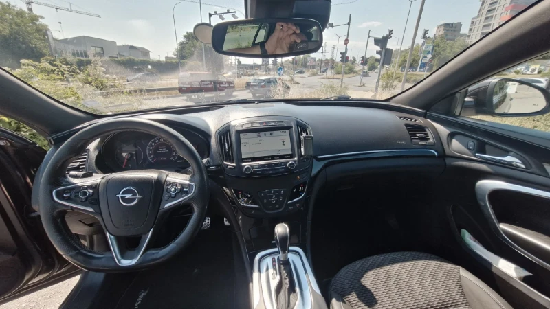 Opel Insignia, снимка 12 - Автомобили и джипове - 52957783