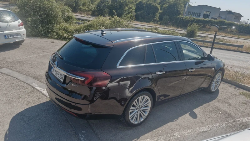 Opel Insignia, снимка 5 - Автомобили и джипове - 52957783