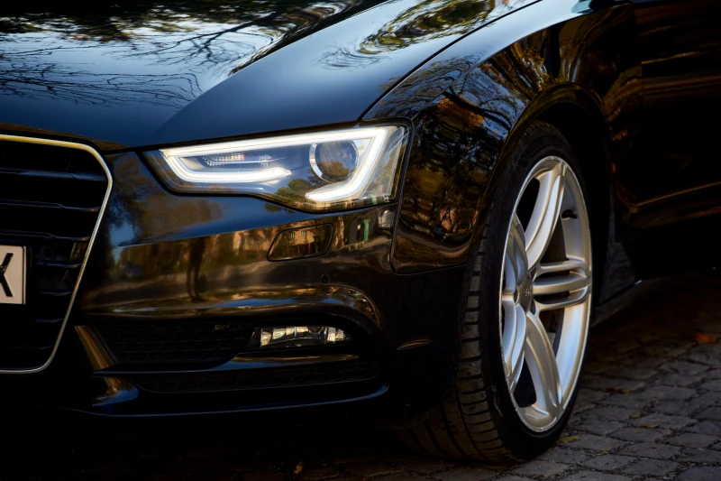 Audi A5 Sportabck 3.0 quattro S-tronic Bi-Xenon, снимка 7 - Автомобили и джипове - 53044314