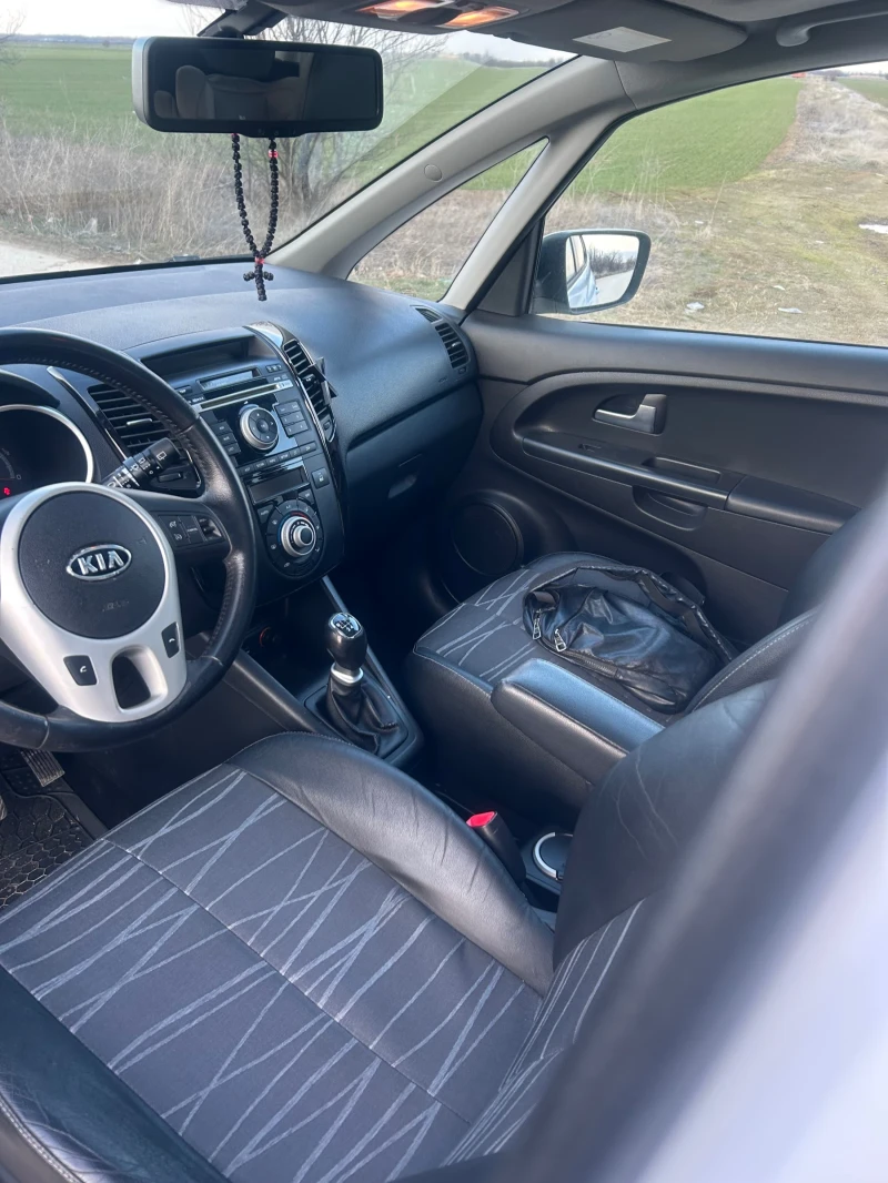 Kia Venga, снимка 8 - Автомобили и джипове - 53088923