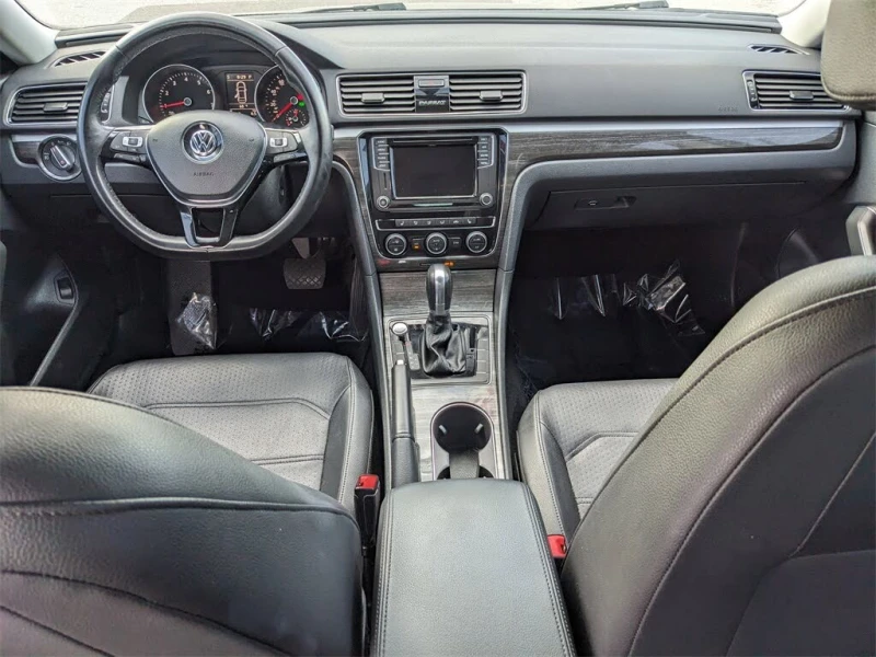 VW Passat  !2.0T SE FWD!* АвтоКредит* Цена до БГ* , снимка 10 - Автомобили и джипове - 53340730