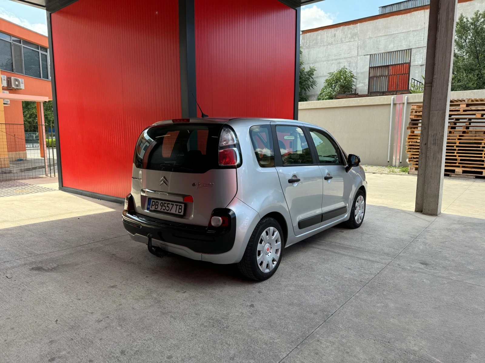 Citroen C3 Picasso 1.6HDI - изображение 4