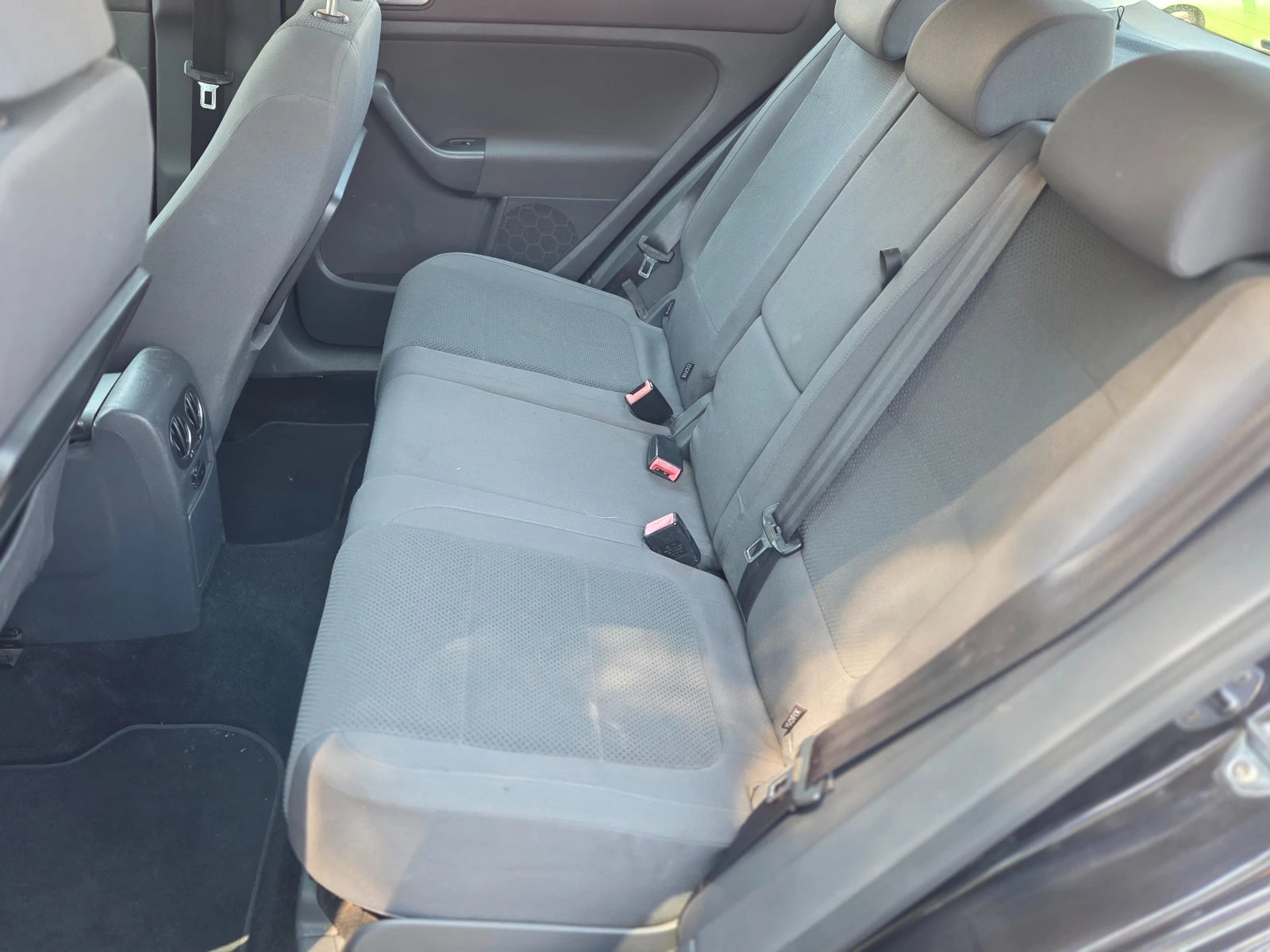VW Golf Plus 1.6i 102к.с. Газов инж. ОТЛИЧЕН - изображение 5