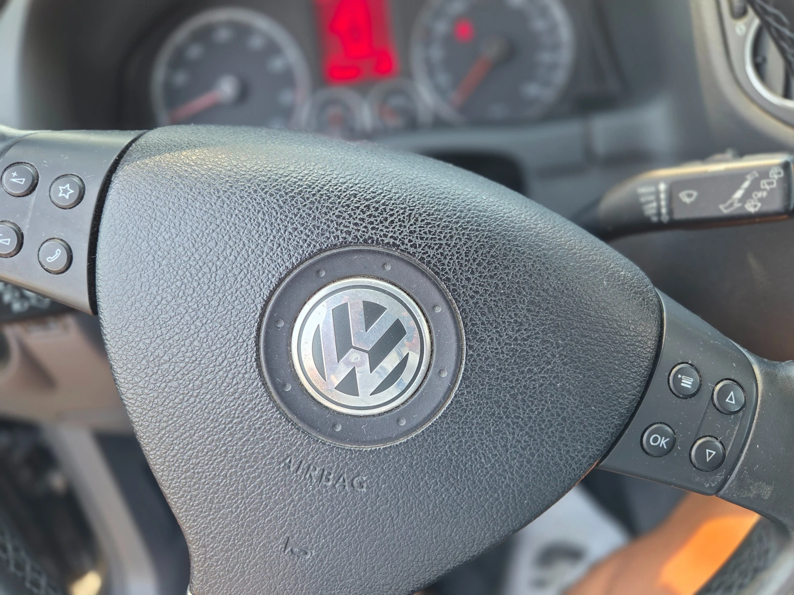 VW Golf Plus 1.6i 102к.с. Газов инж. ОТЛИЧЕН - изображение 10