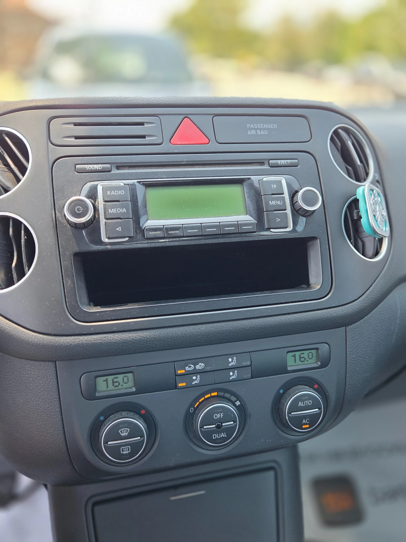 VW Golf Plus 1.6i 102к.с. Газов инж. ОТЛИЧЕН - изображение 8