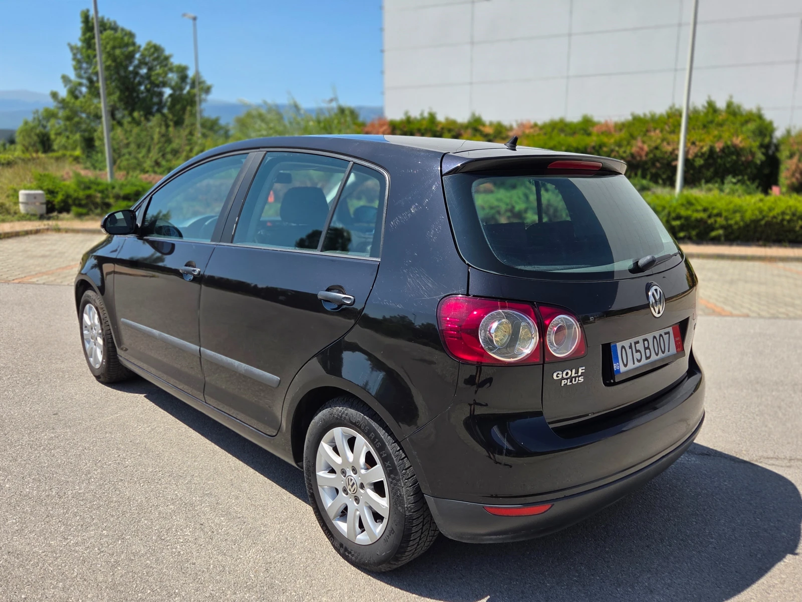 VW Golf Plus 1.6i 102к.с. Газов инж. ОТЛИЧЕН - изображение 4