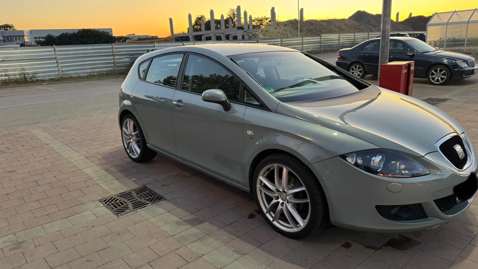 Seat Leon 2.0 FSI - изображение 6