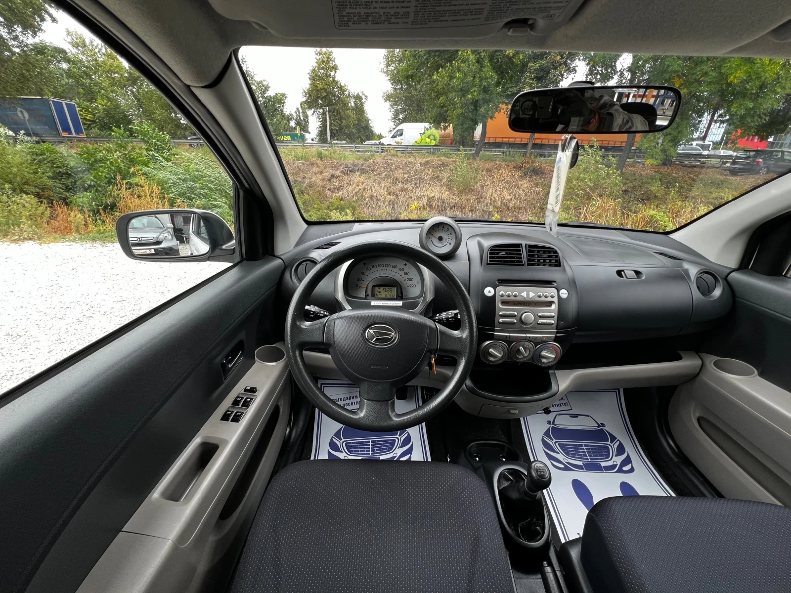 Daihatsu Sirion 1.3i 4x4 167000km - изображение 7
