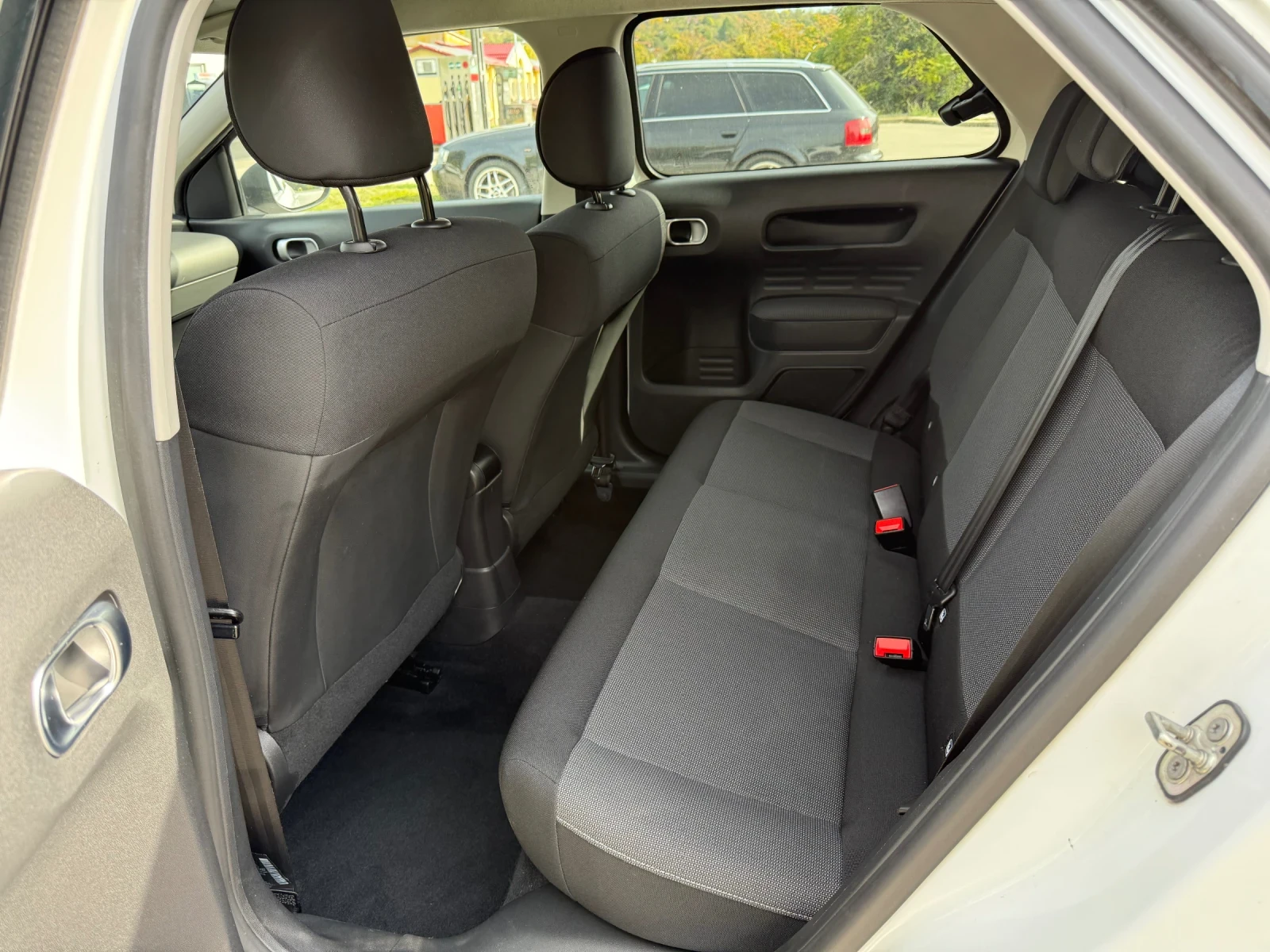Citroen C4 Cactus | Mobile.bg — изображение 12