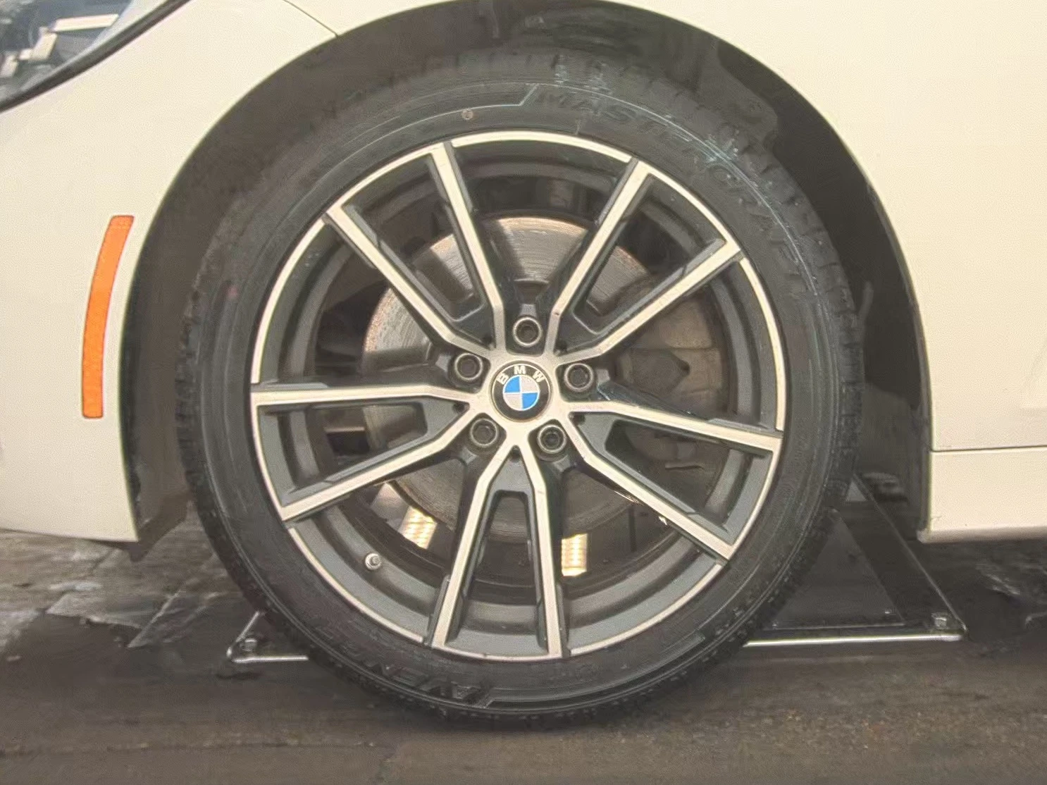 BMW 330 * DIGITAL* MEMORY* PANO* PODGREV - изображение 9