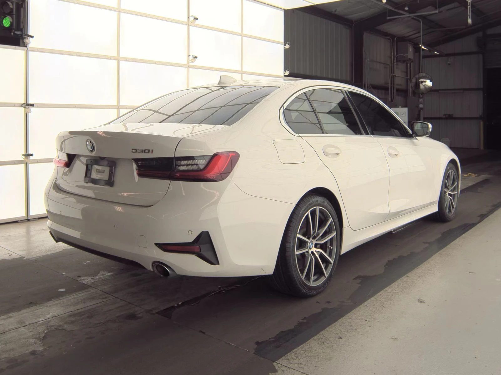 BMW 330 * DIGITAL* MEMORY* PANO* PODGREV - изображение 6