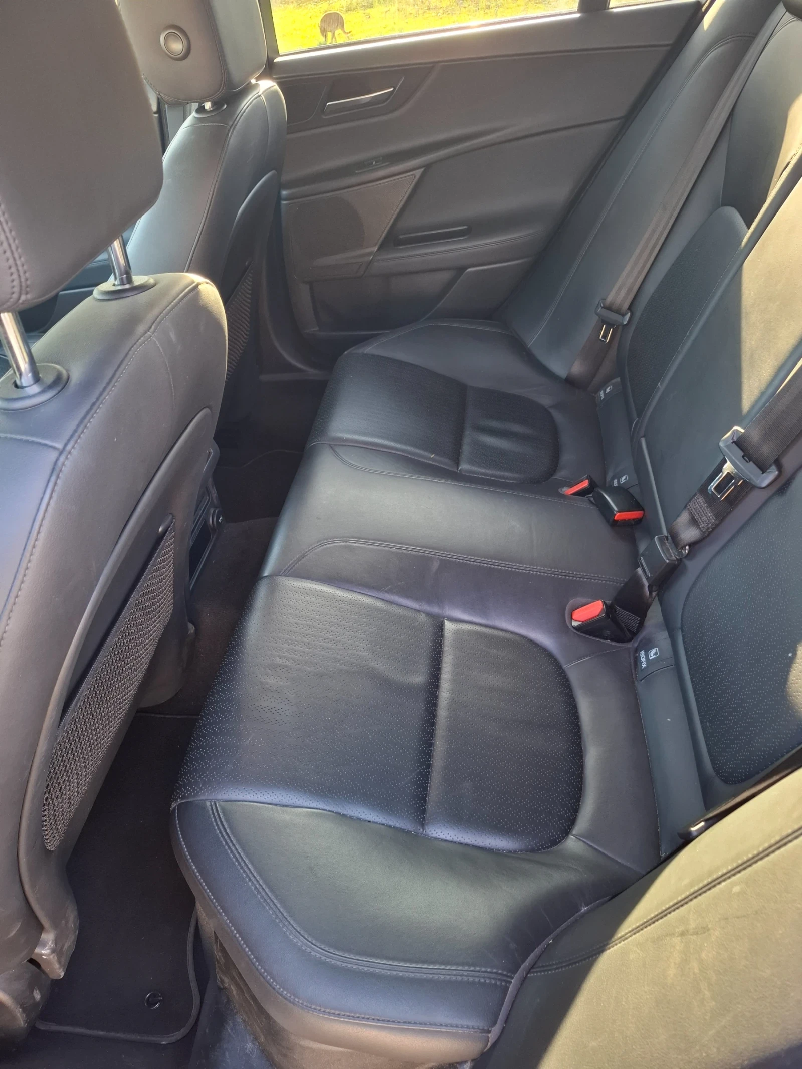 Jaguar XE  - изображение 10