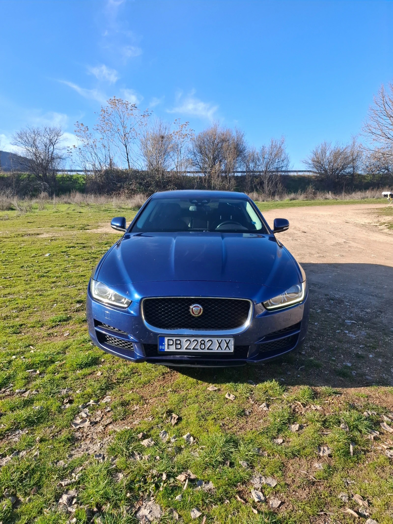 Jaguar XE  - изображение 2