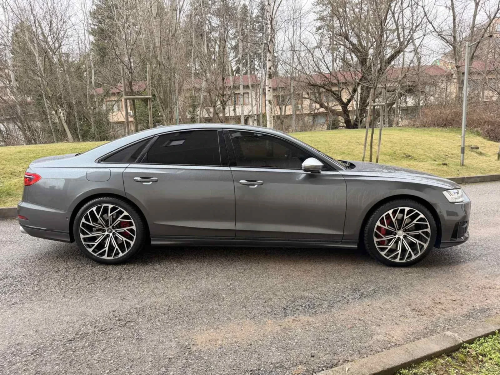Audi S8 ПОДГРЕВ / ВЕНТИЛАЦИЯ  / 360  КАМЕРИ - изображение 8