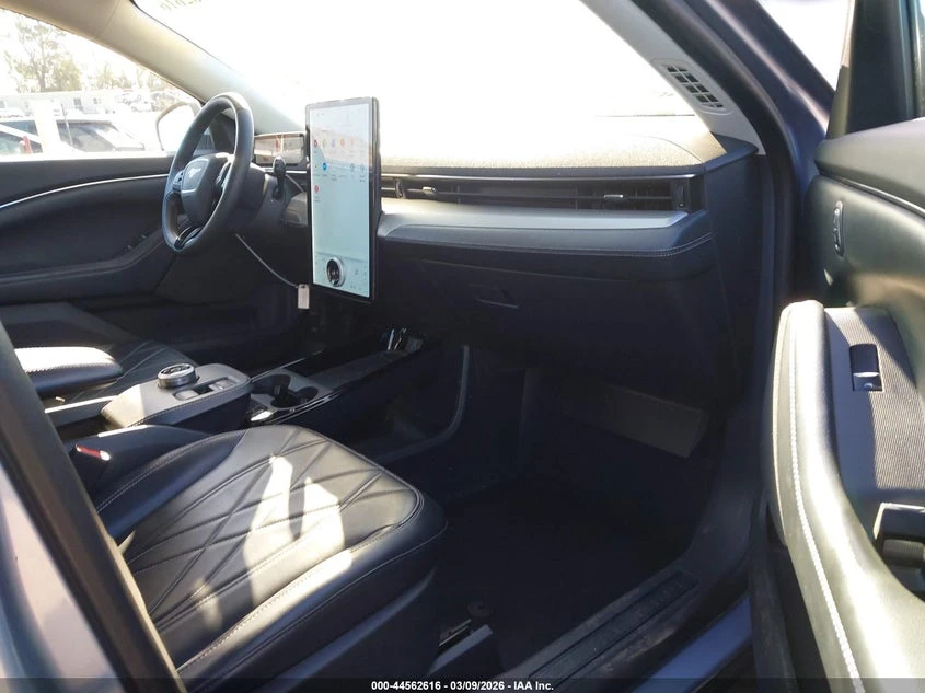 Ford Mustang Select RWD, снимка 5 - Автомобили и джипове - 54161358