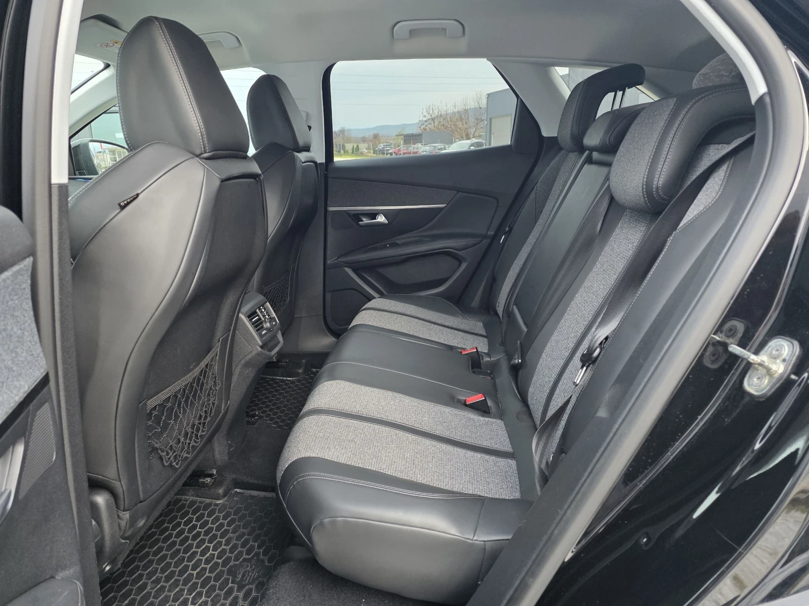 Peugeot 3008 1.6HDI ALLURE AUTOMATIC, снимка 8 - Автомобили и джипове - 54196997