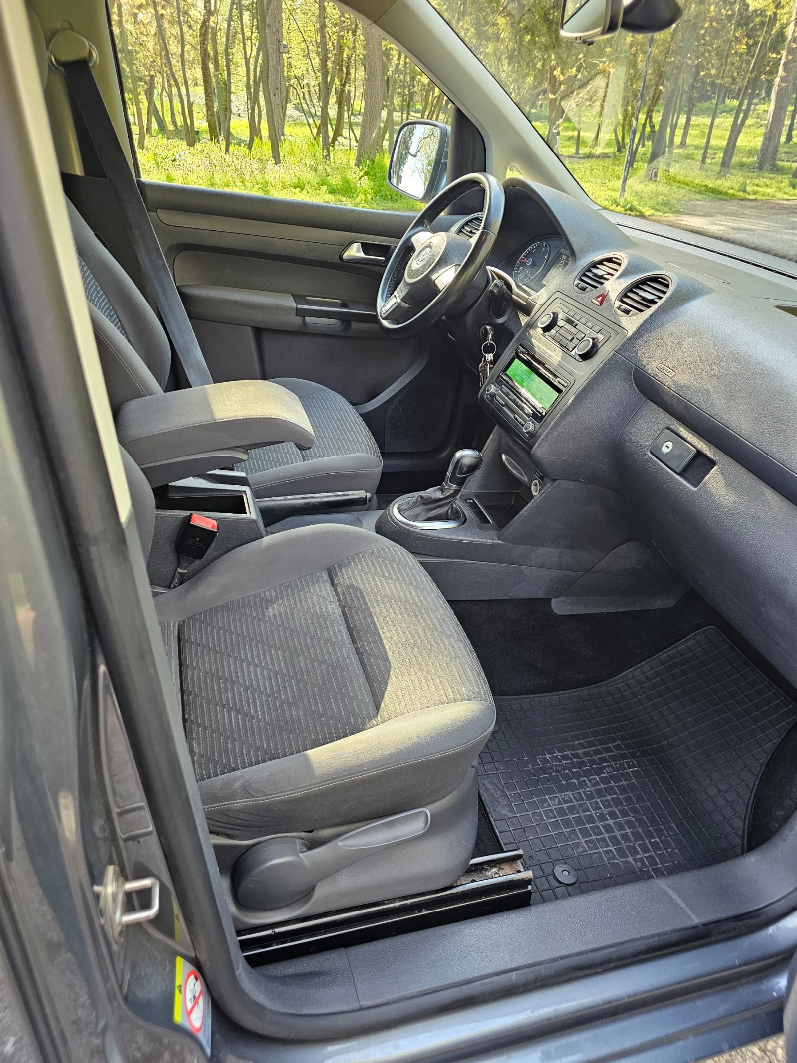 VW Caddy 2.0 TDI  140кс 4 MOTION 4X4, снимка 4 - Автомобили и джипове - 54223202