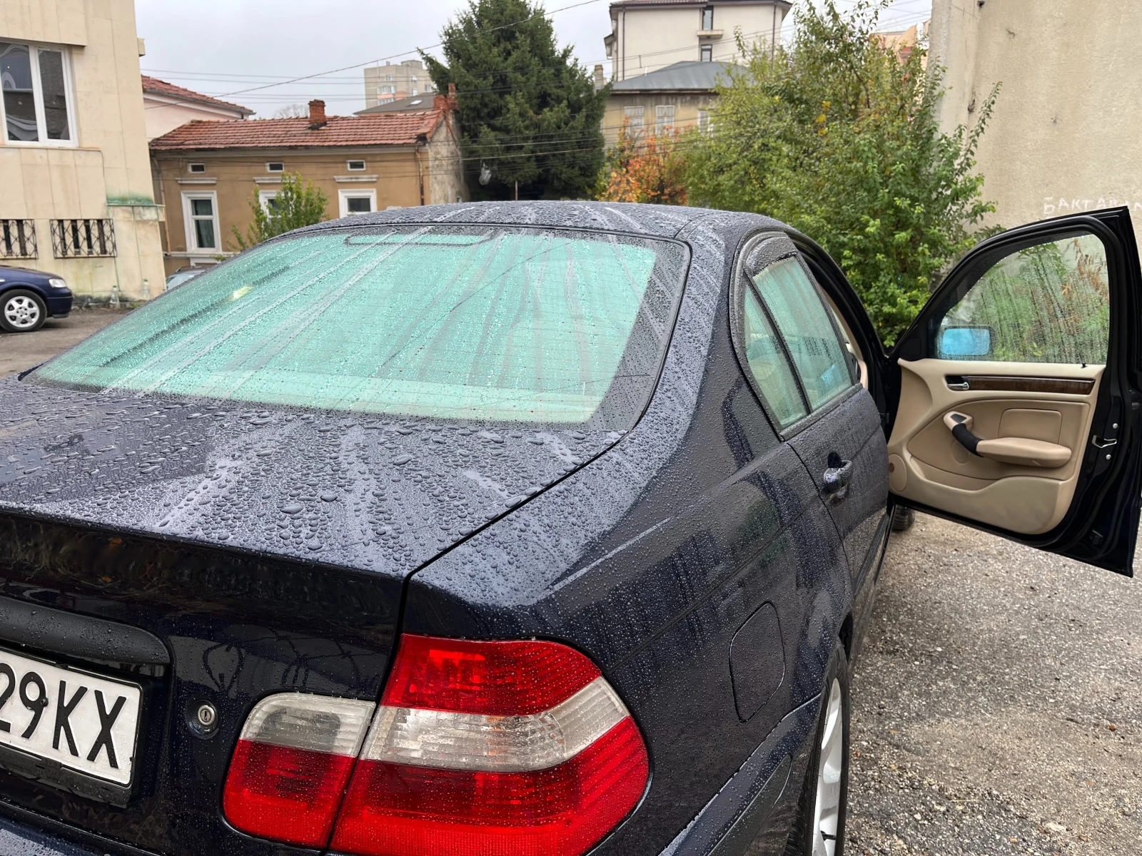 BMW 320 D, снимка 5 - Автомобили и джипове - 54604960