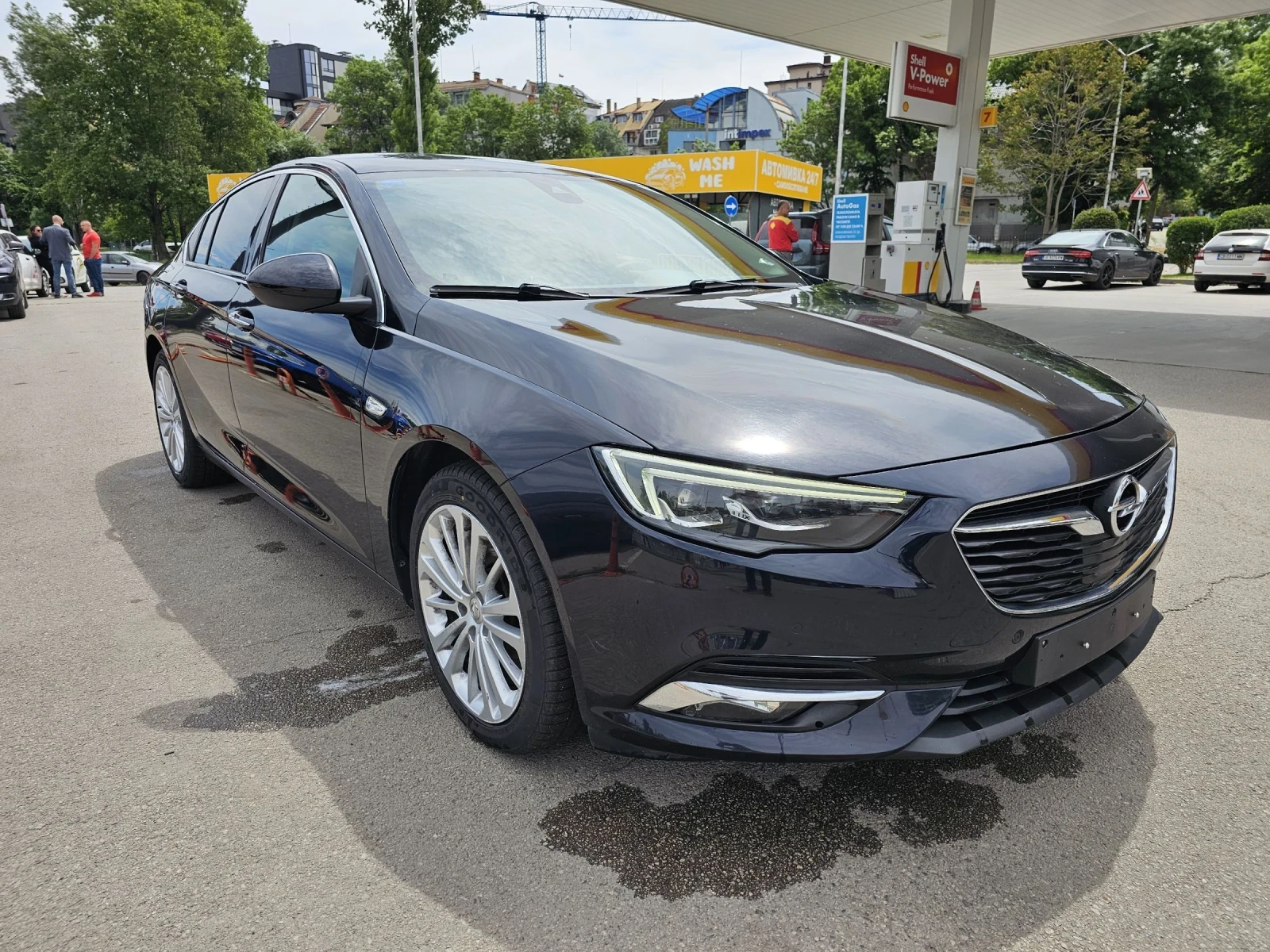 Opel Insignia Бяла кожа, обдухване, подгрев. Колата е като нова, снимка 2 - Автомобили и джипове - 54620733