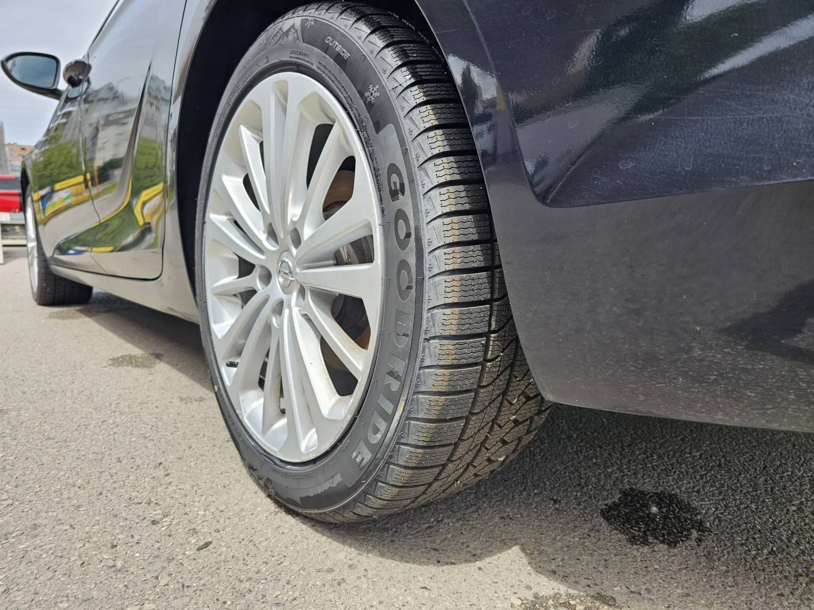 Opel Insignia Бяла кожа, обдухване, подгрев. Колата е като нова, снимка 8 - Автомобили и джипове - 54620733