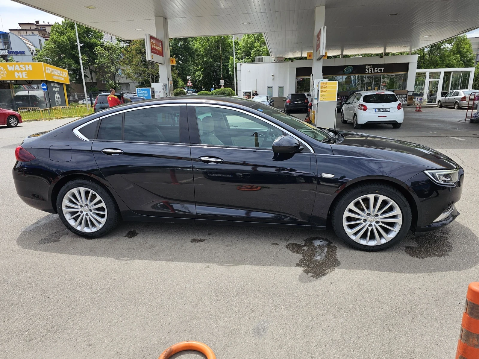 Opel Insignia Бяла кожа, обдухване, подгрев. Колата е като нова, снимка 3 - Автомобили и джипове - 54620733