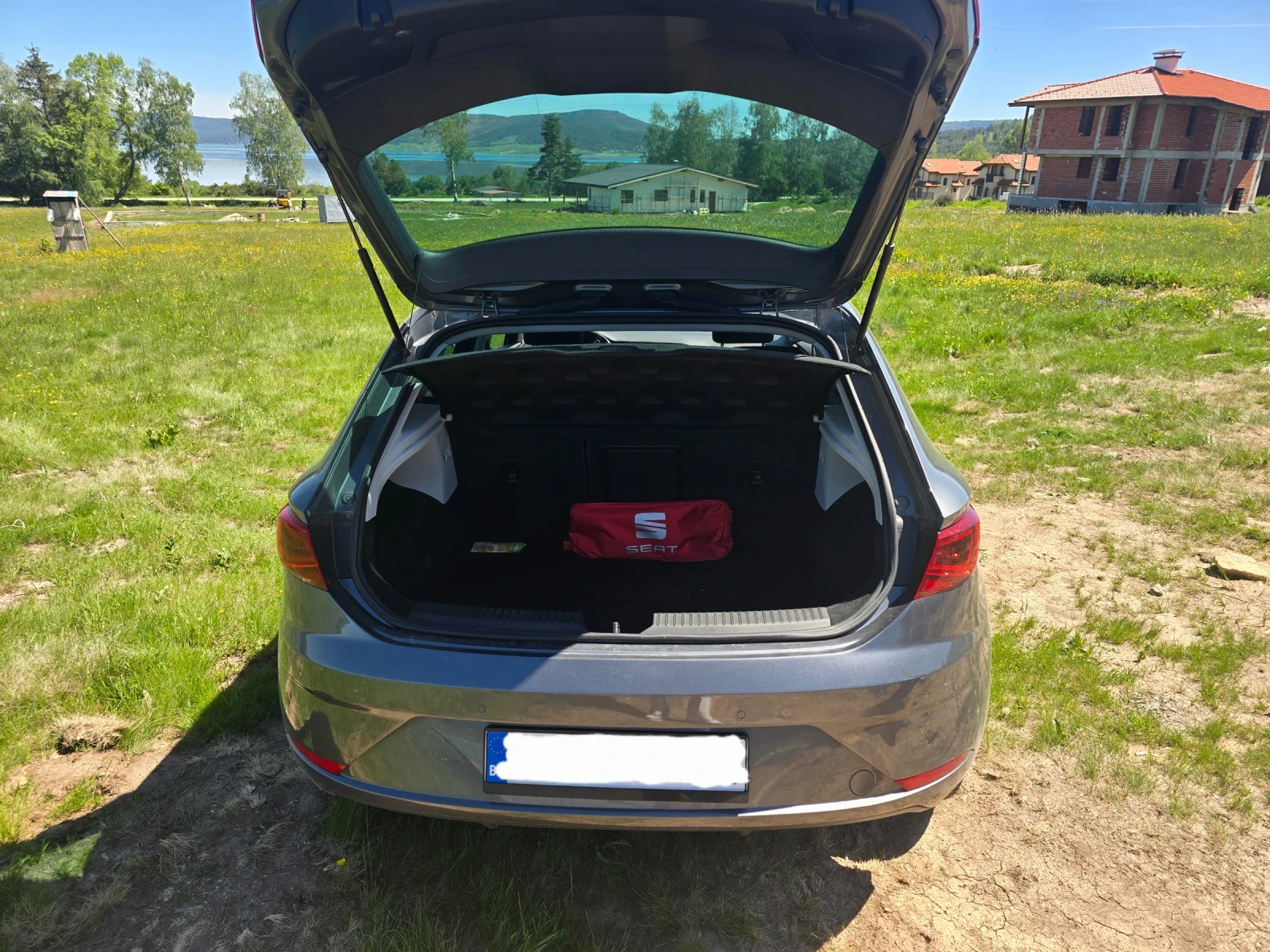 Seat Leon TGI, снимка 4 - Автомобили и джипове - 54719581