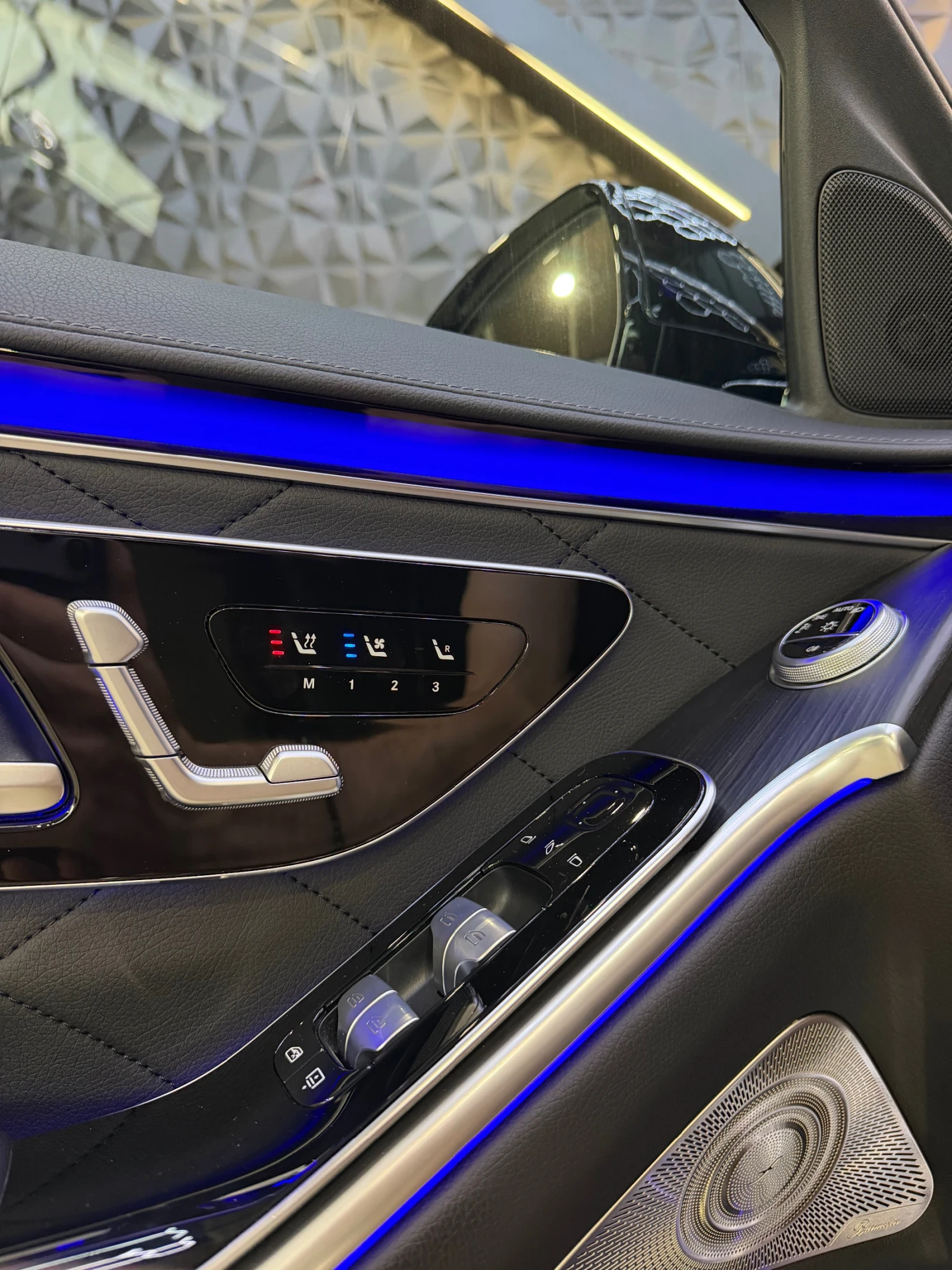 Mercedes-Benz S 450 d LONG AMG * FULL Екстри* BURMESTER* ПАНО* HEAD UP, снимка 13 - Автомобили и джипове - 54809533