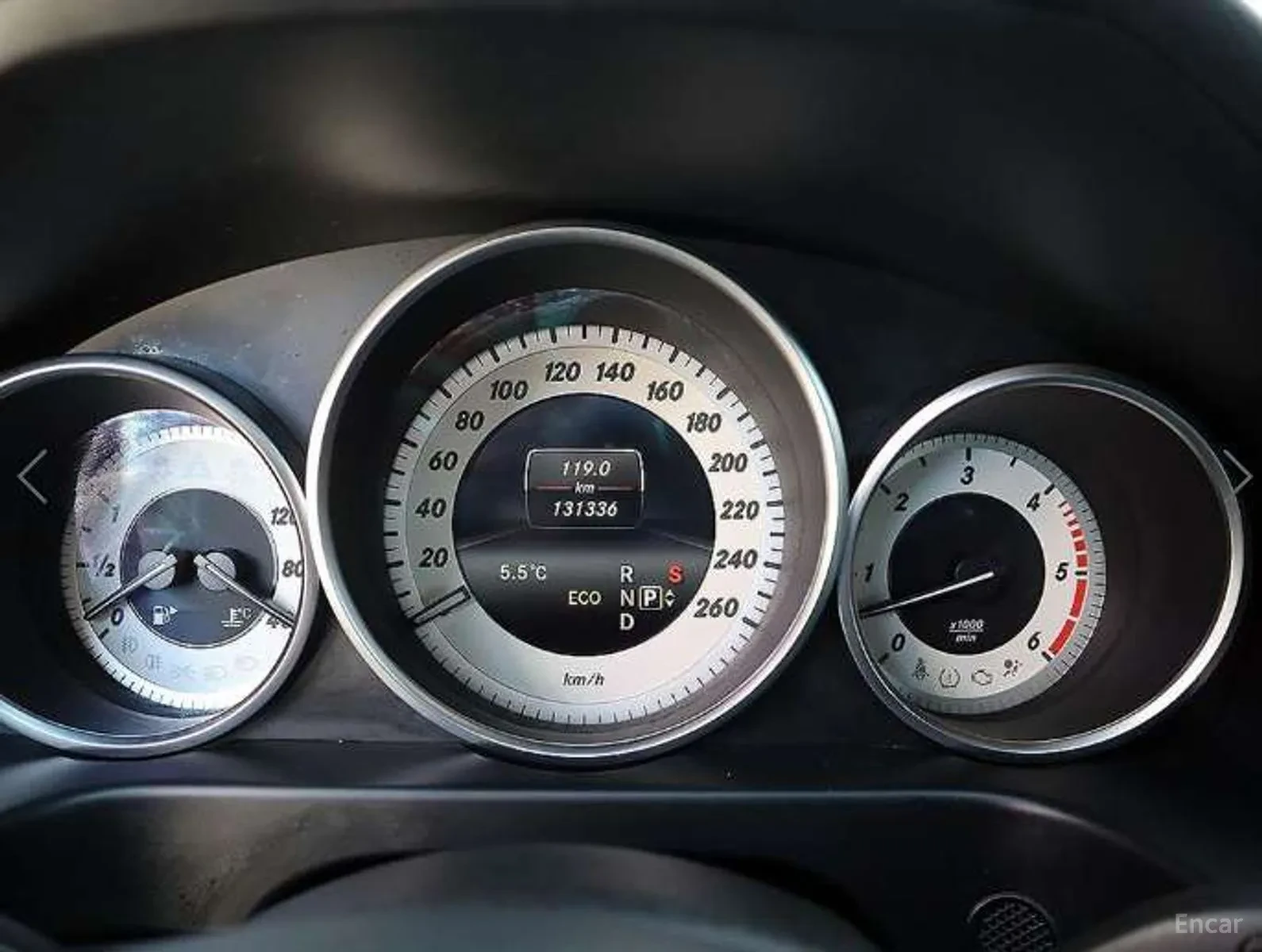 Mercedes-Benz E 350 * * 4MATIC* AVANTGARDE* FACE* 131000KM!!!* * , снимка 8 - Автомобили и джипове - 55062212