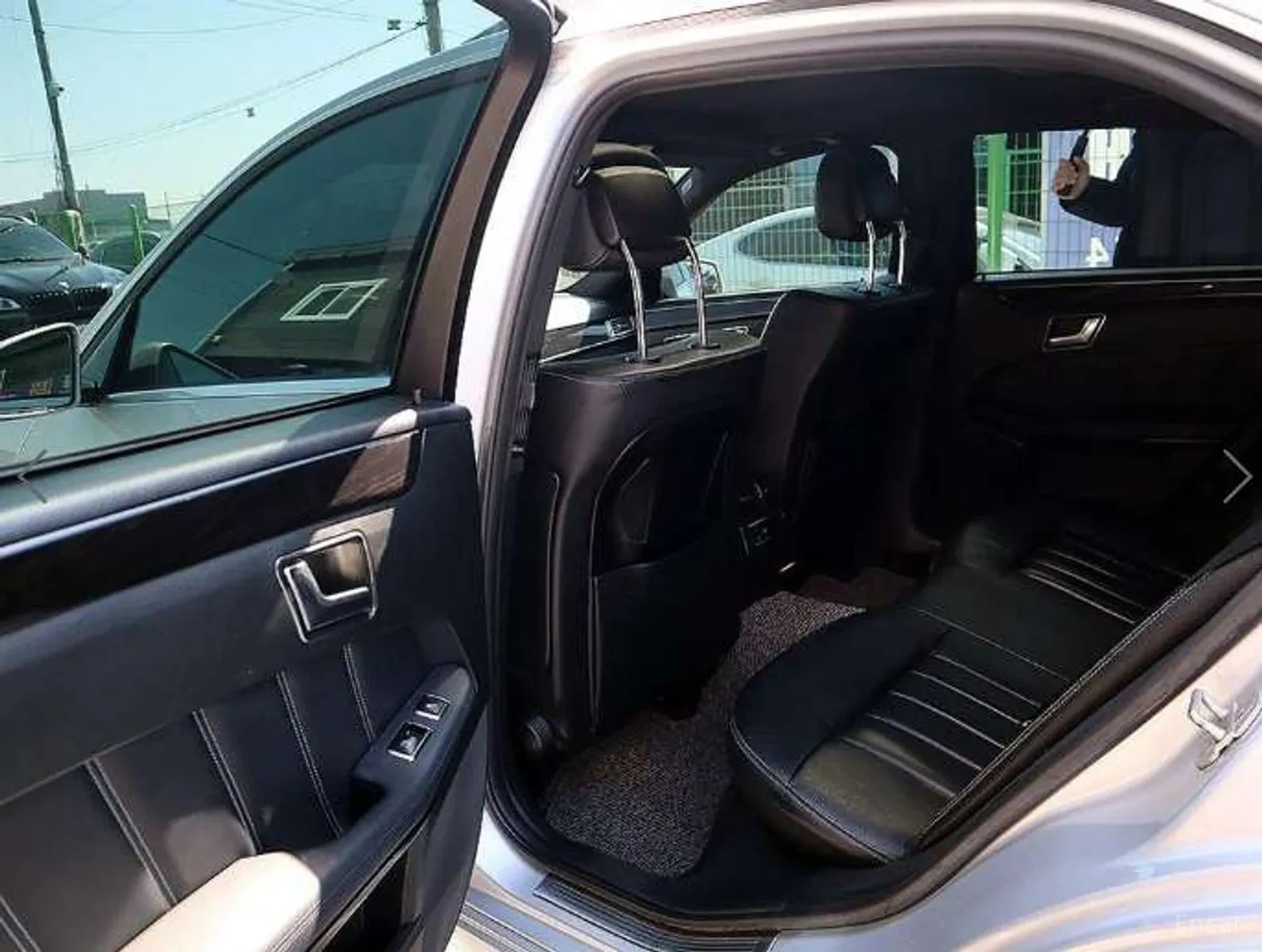 Mercedes-Benz E 350 * * 4MATIC* AVANTGARDE* FACE* 131000KM!!!* * , снимка 11 - Автомобили и джипове - 55062212