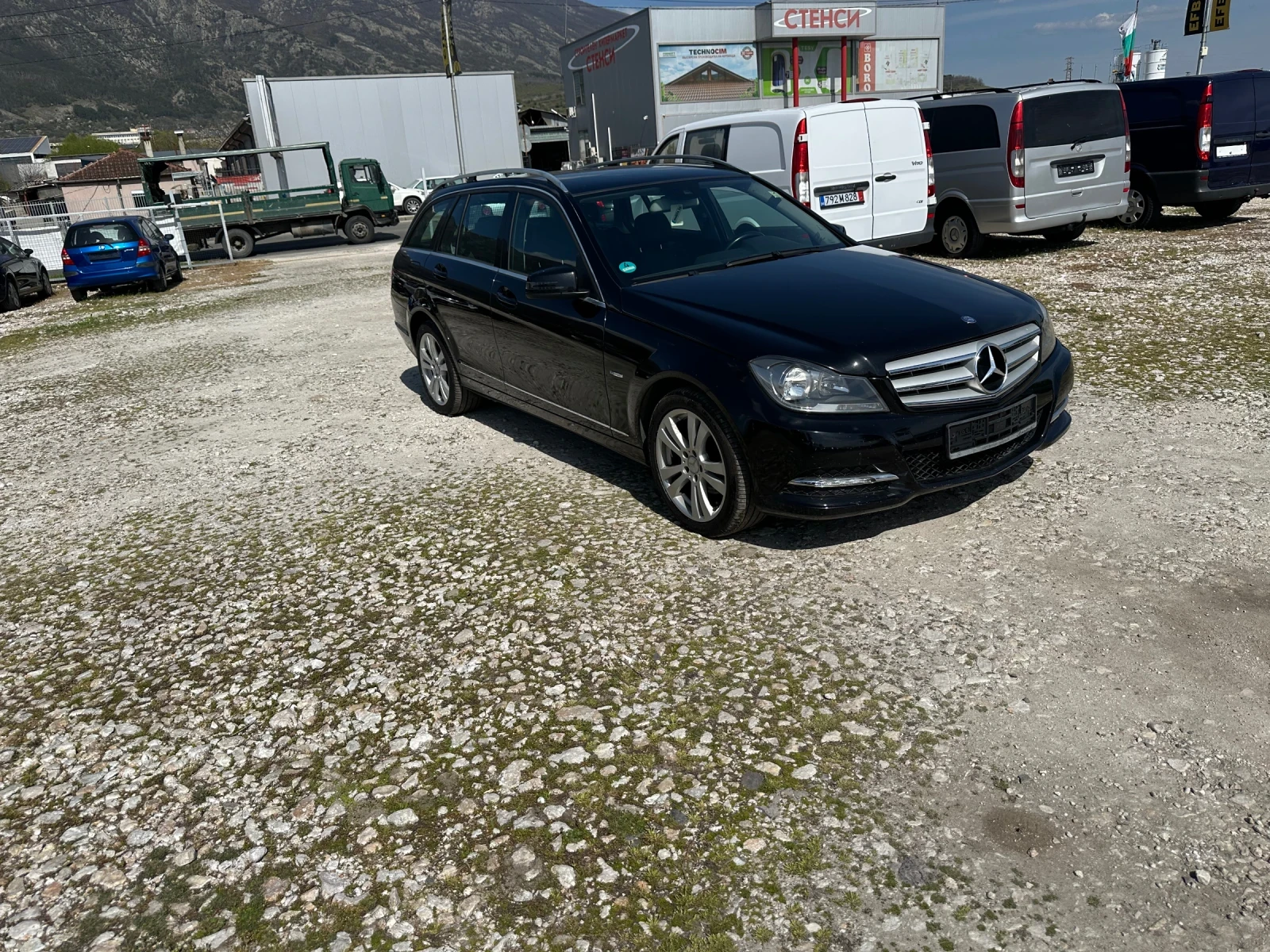 Mercedes-Benz C 200 2.0/184k.s/Facelift/barter, снимка 3 - Автомобили и джипове - 55234938